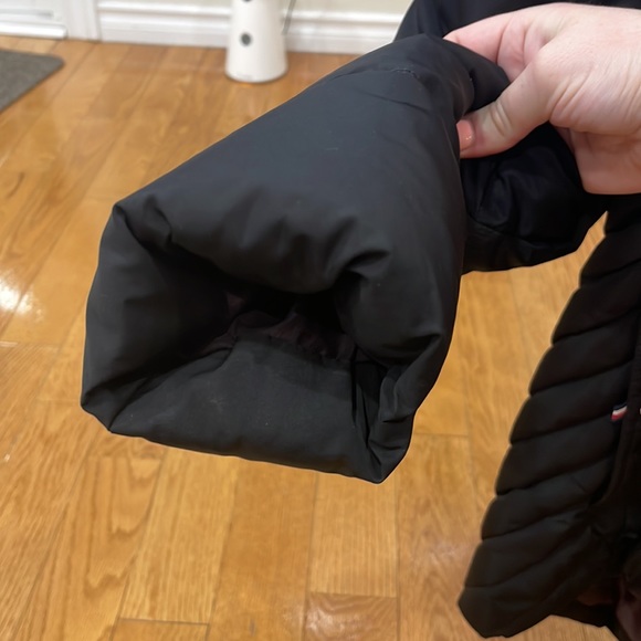 Tommy Hilfiger Short puffer fleece hood Jacket - Picture 4 of 4